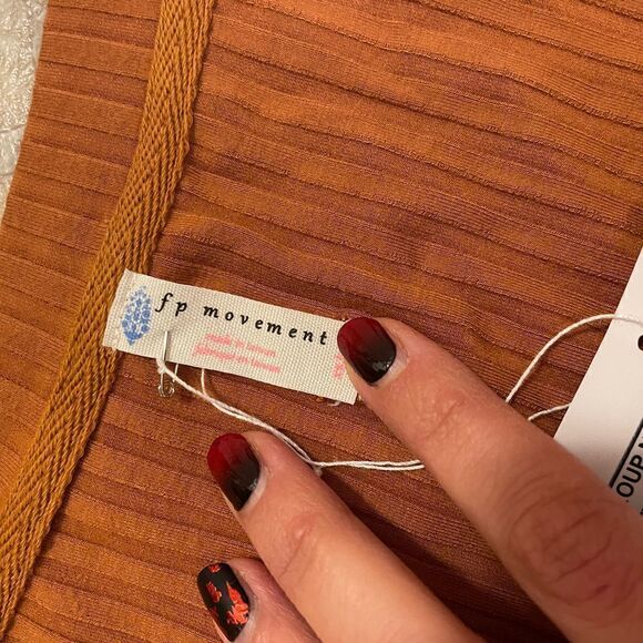 Free People Blissed Out Baby Rib T-Shirt size XS NWT - Picture 3 of 5